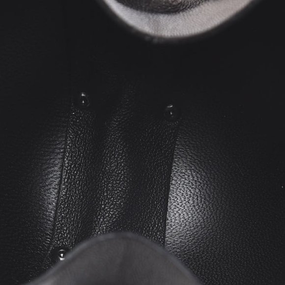 inside clean - Picture 2 of 2